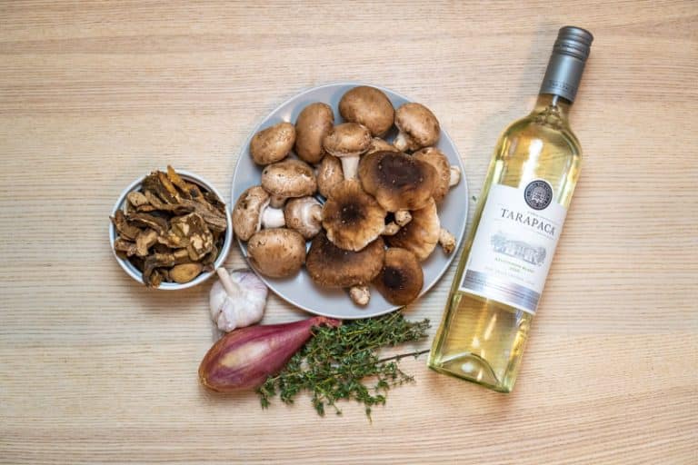 Easy Vegetarian Mushroom Soup Without Cream Recipe - No Frills Kitchen