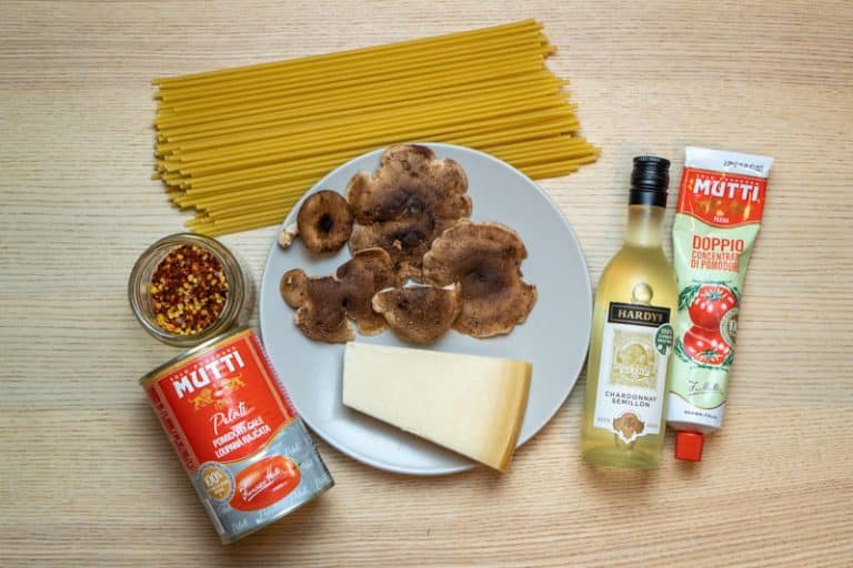 Easy Vegetarian Pasta Amatriciana Recipe No Frills Kitchen