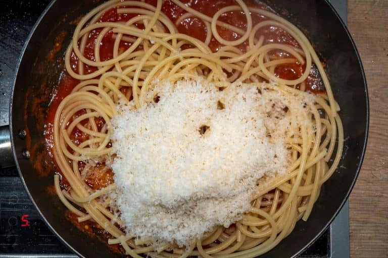 Easy Vegetarian Pasta Amatriciana Recipe No Frills Kitchen