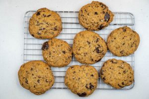 Cooling the cookies