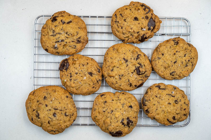 Cooling the cookies