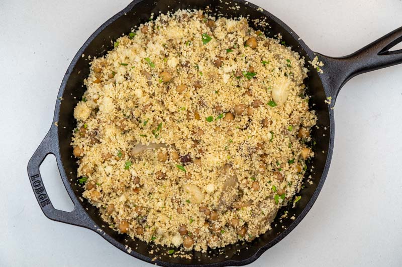 Mixing the couscous & chickpeas