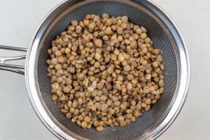 Draining the lentils