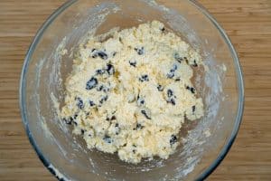 Folding in the sultanas